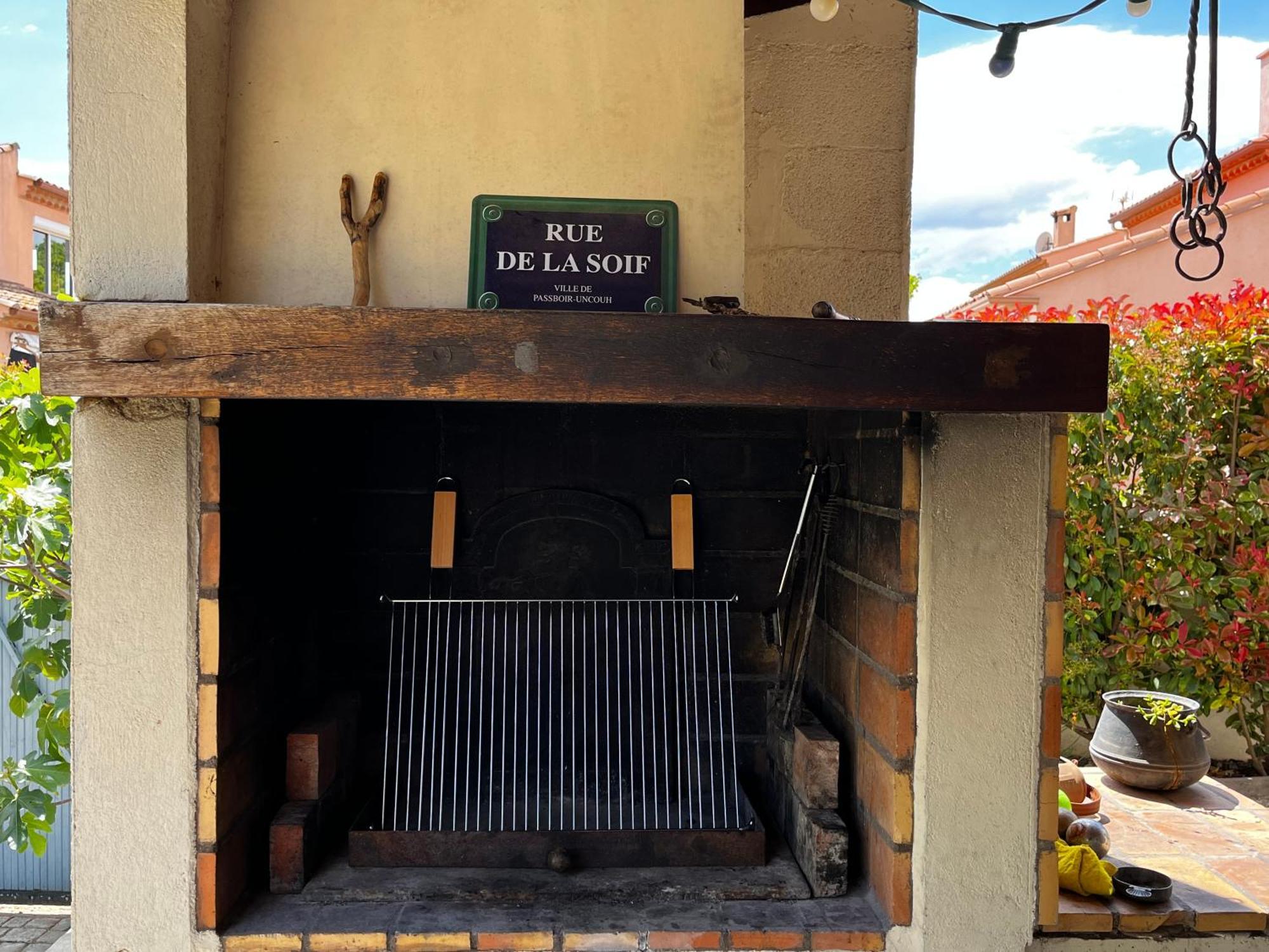 La Maison Brennus , Piscine, 15 Min Des Plages Béziers Eksteriør bilde